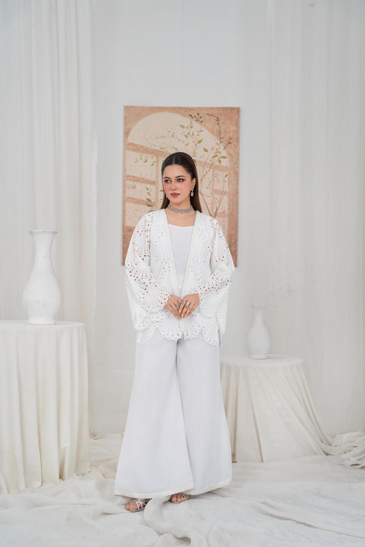 White Pakistani ethnic dress for women - Anabiyawear