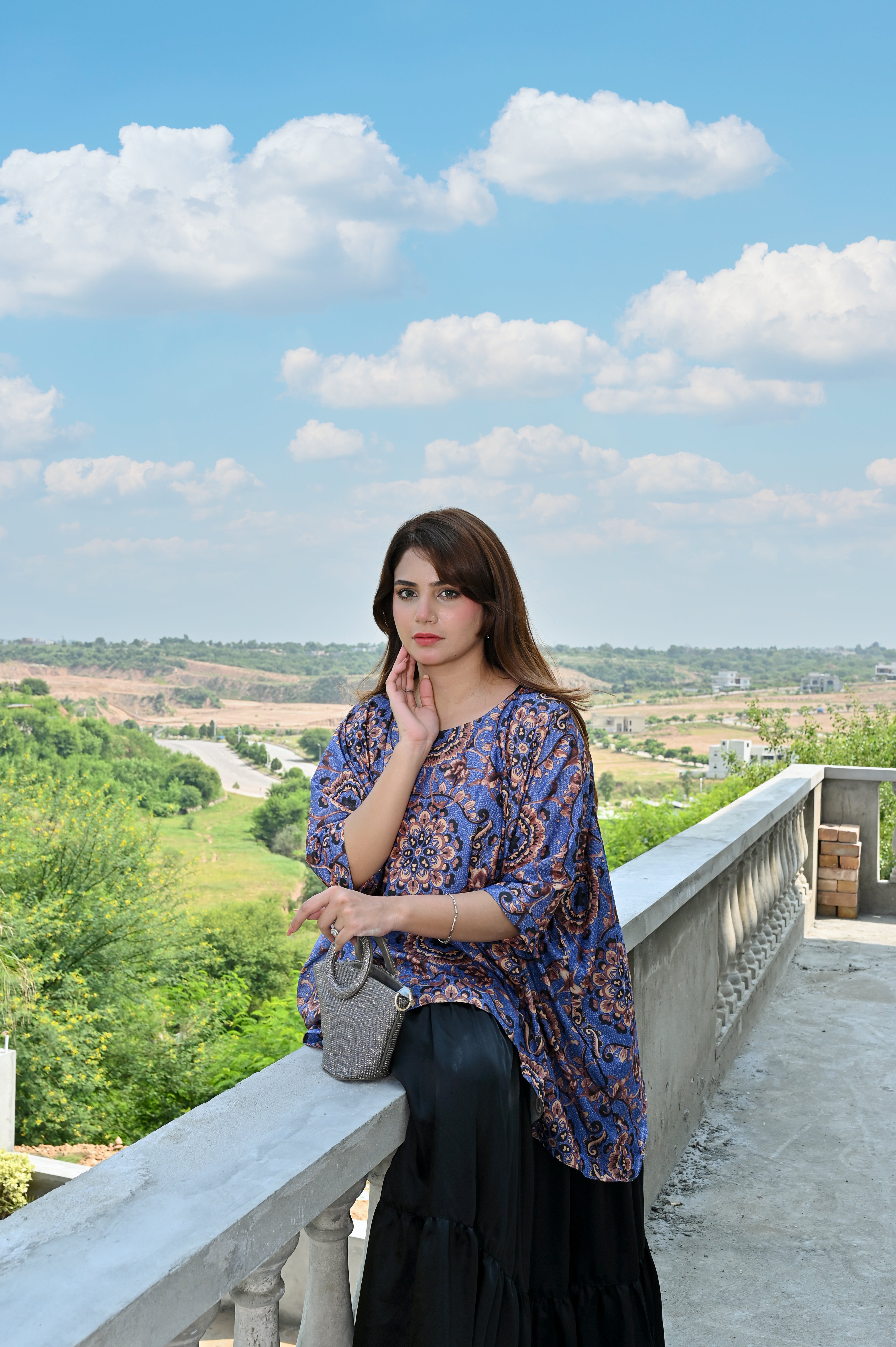 Kaftan top balck skirt