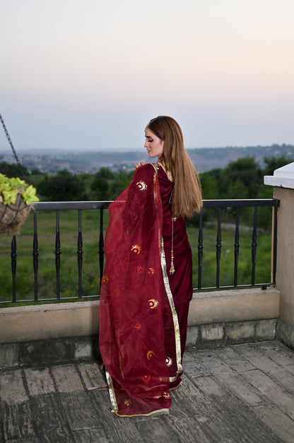 Golden Qamar Velvet Palazzo Set – Handmade Cutdana Work