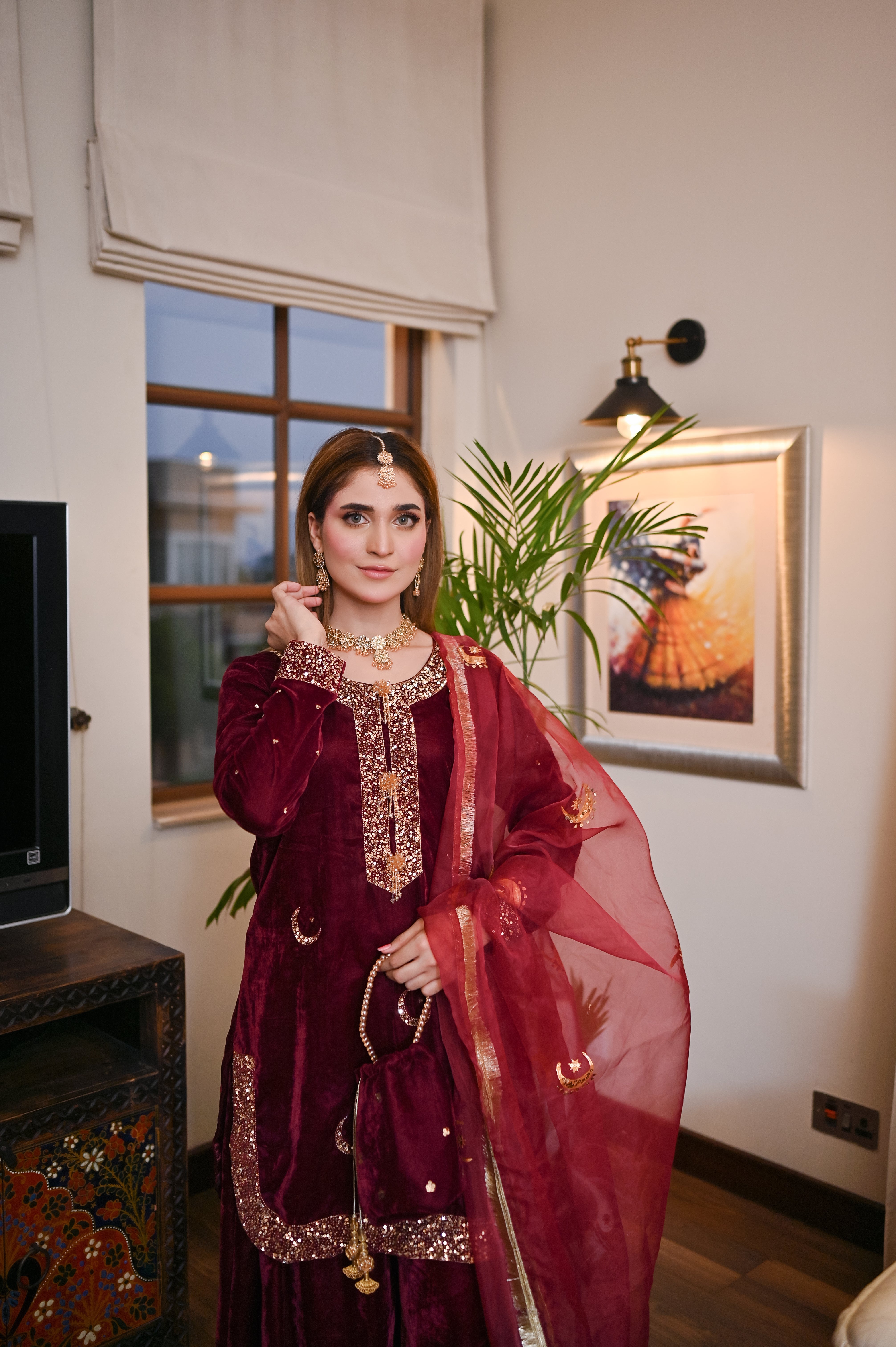 Moon Velvet – A Regal Statement