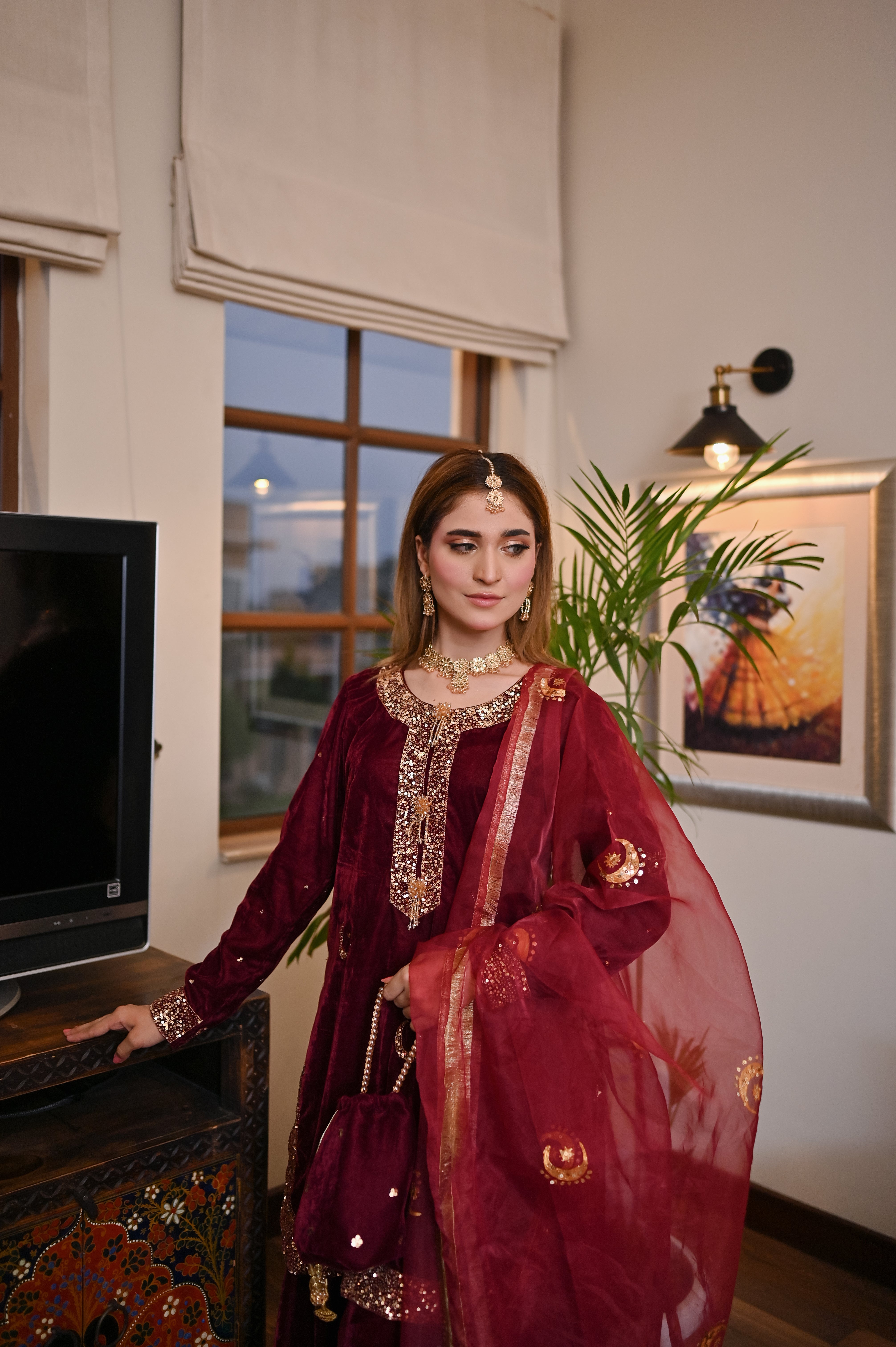 Moon Velvet – A Regal Statement