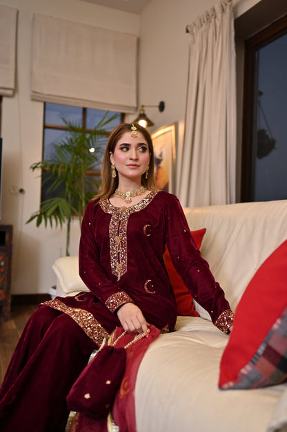 Golden Qamar Velvet Palazzo Set – Handmade Cutdana Work