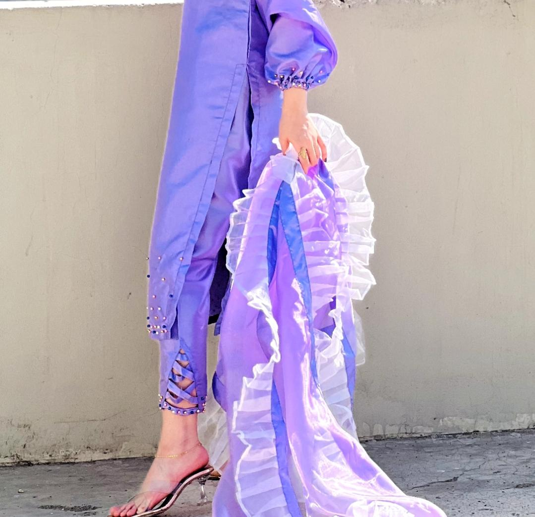 Pearl Lavender Kataan 3 Piece Capri Set with Organza Dupatta