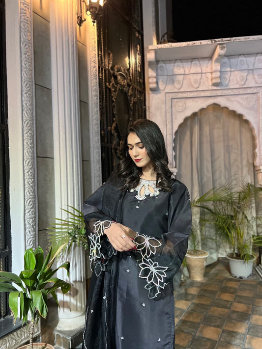 BULBUL BLACK