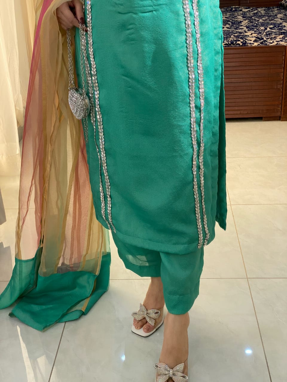 RANG-E-NAZ