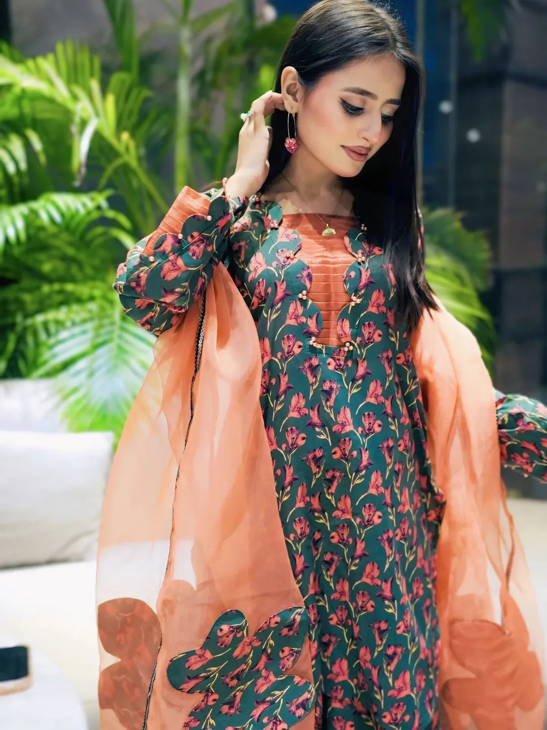 Breeze Charm printed lawn suit with peach organza dupatta and floral applique accents by Anabiyawear