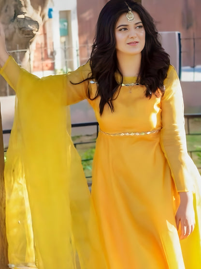 Umbrella Mirror Yellow frock close-up of mirror work neckline and waistline